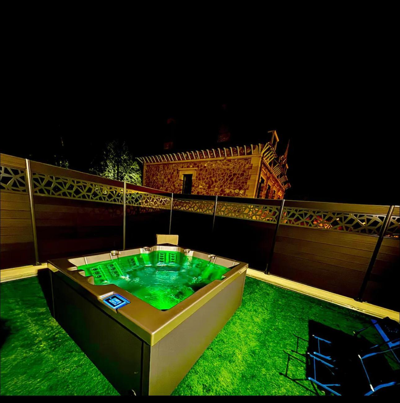 Vitry-le-François La Maison Du Faubourg Jacuzzi מראה חיצוני תמונה